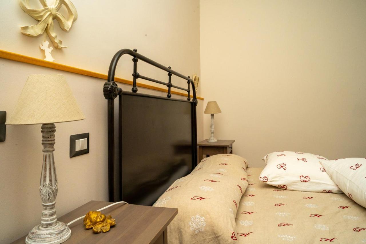 Donna Carmela Apartment Скала Екстериор снимка