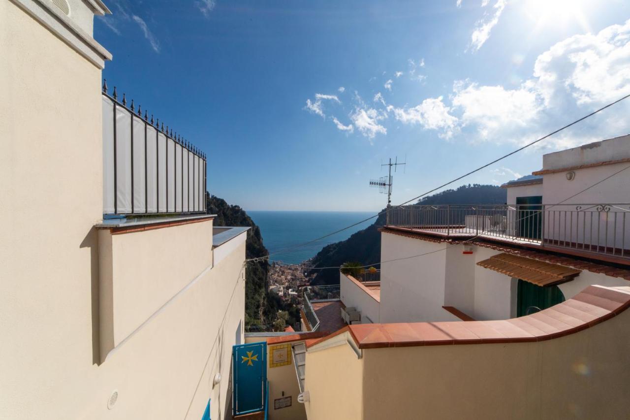 Donna Carmela Apartment Скала Екстериор снимка